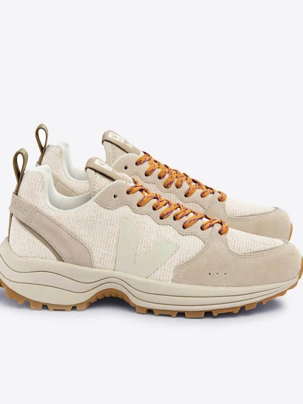 VENTURI J-MESH VEJA X
REFORMATION JUTA | VEJA